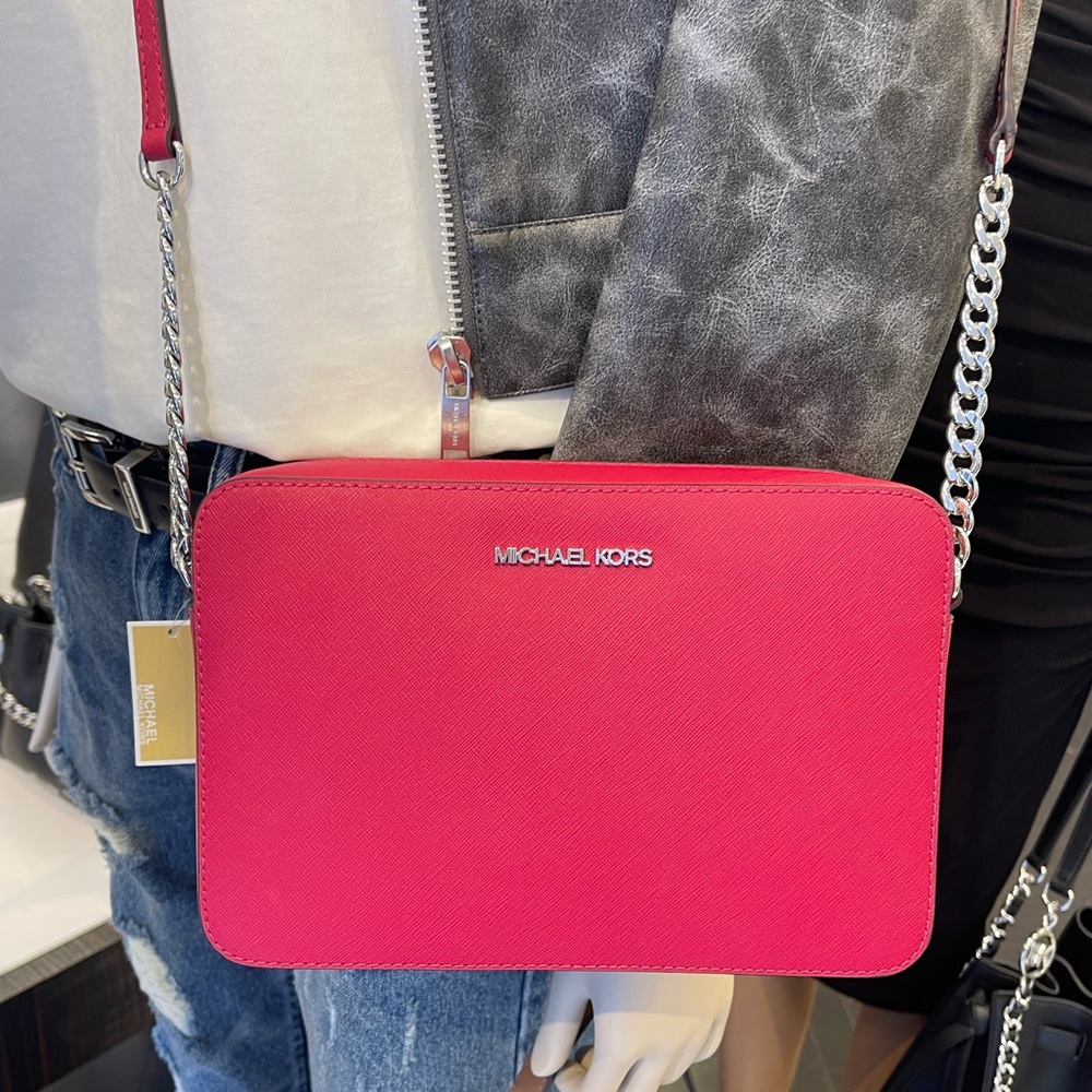 MICHAEL KORS Jet Set Lg Saffiano Leather EWCrossbody Bag East Wes
Dark Raspberry - Picture 9 of 16